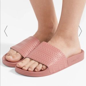 🔴SOLD🔴 Adidas Adilette in Ash Pink